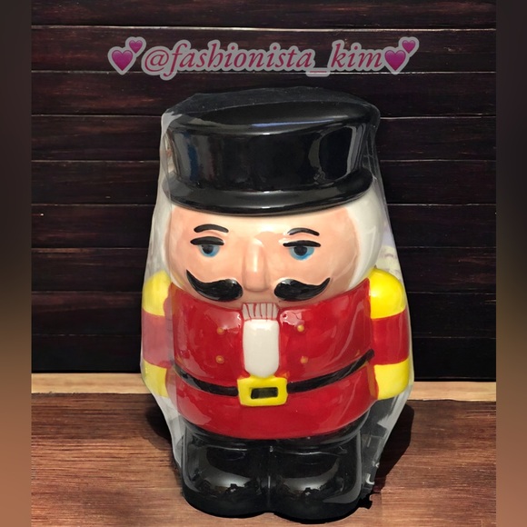 New Christmas nutcracker Tin soldier canister cookie jar - Picture 1 of 3